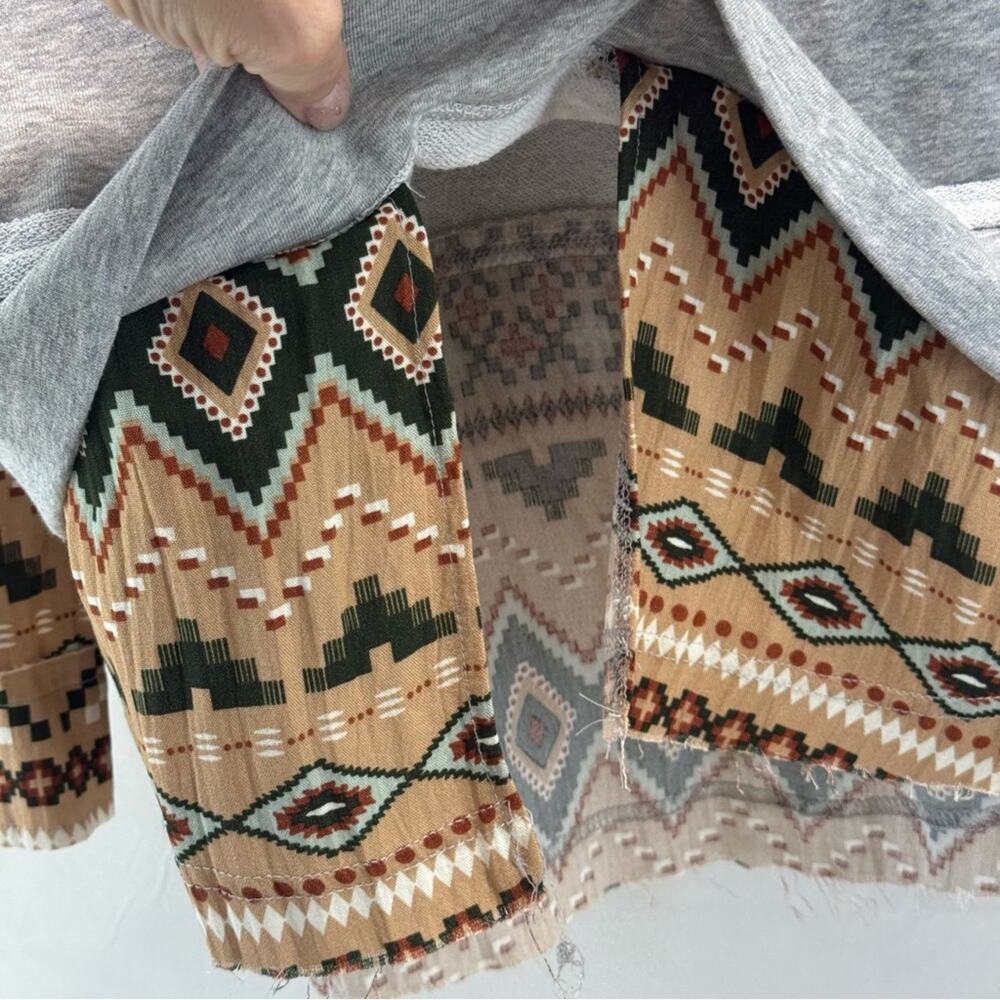 New with tags Gilded Intent Gray and Tan Patterned Women's Large Hoodie - Picture 12 of 14